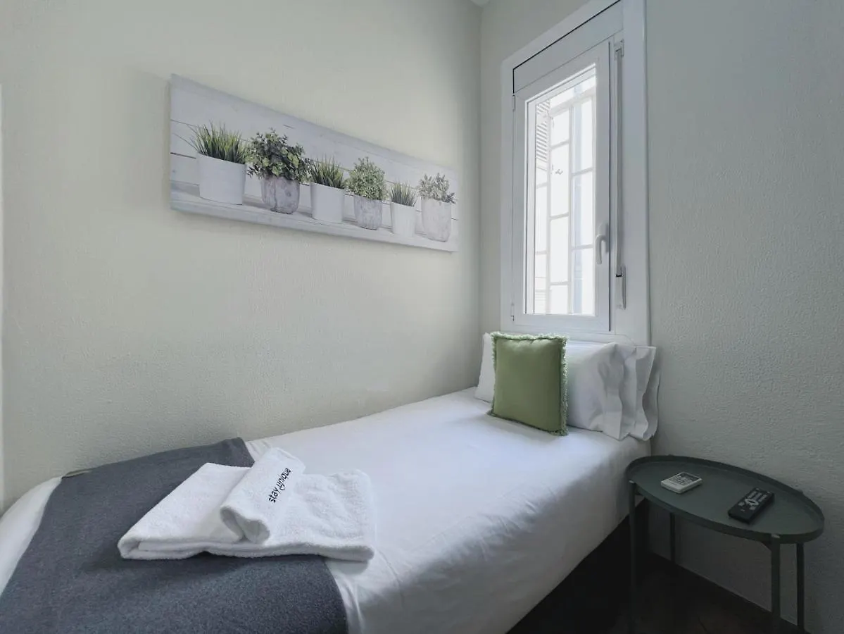 Stay U-Nique Apartments Sagrada Familia Barcellona 0*,  Spagna